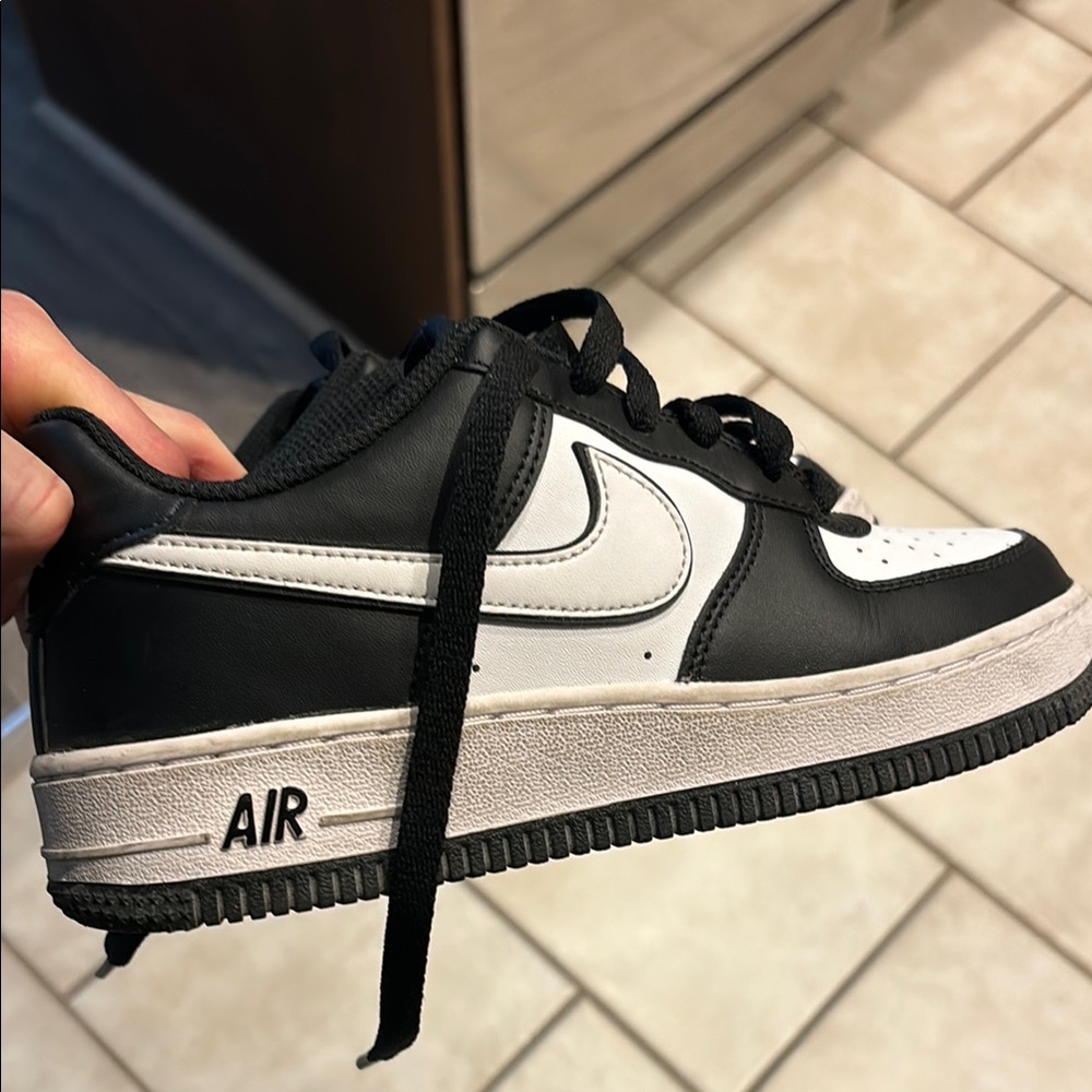 Nike Kids Black and White Sneakers